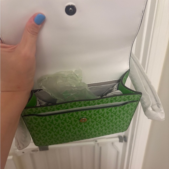 Michael Kors Green and White Crossbody Bag - Picture 6 of 6